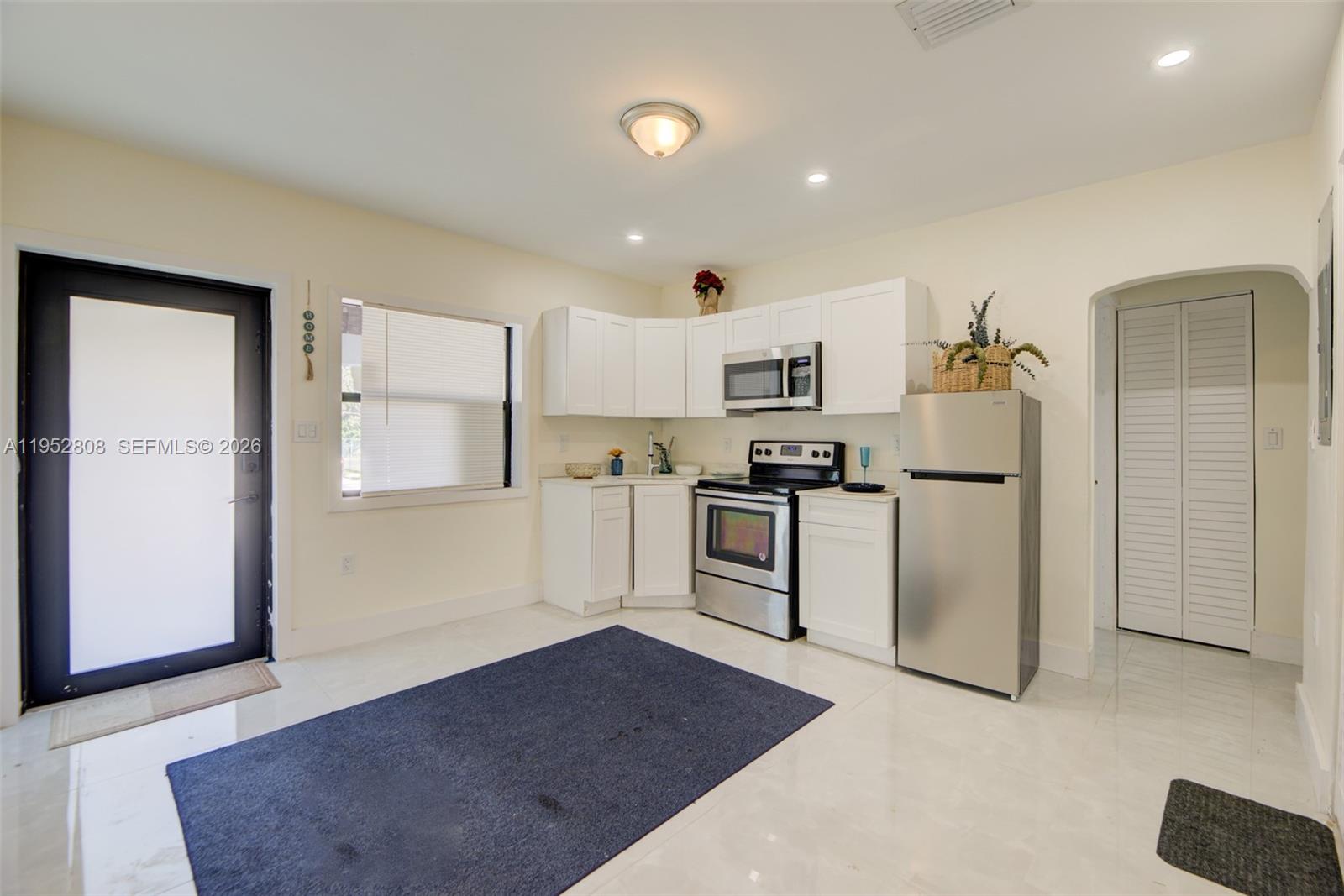 HENRY FORD SUB NO 2 - Residential Income