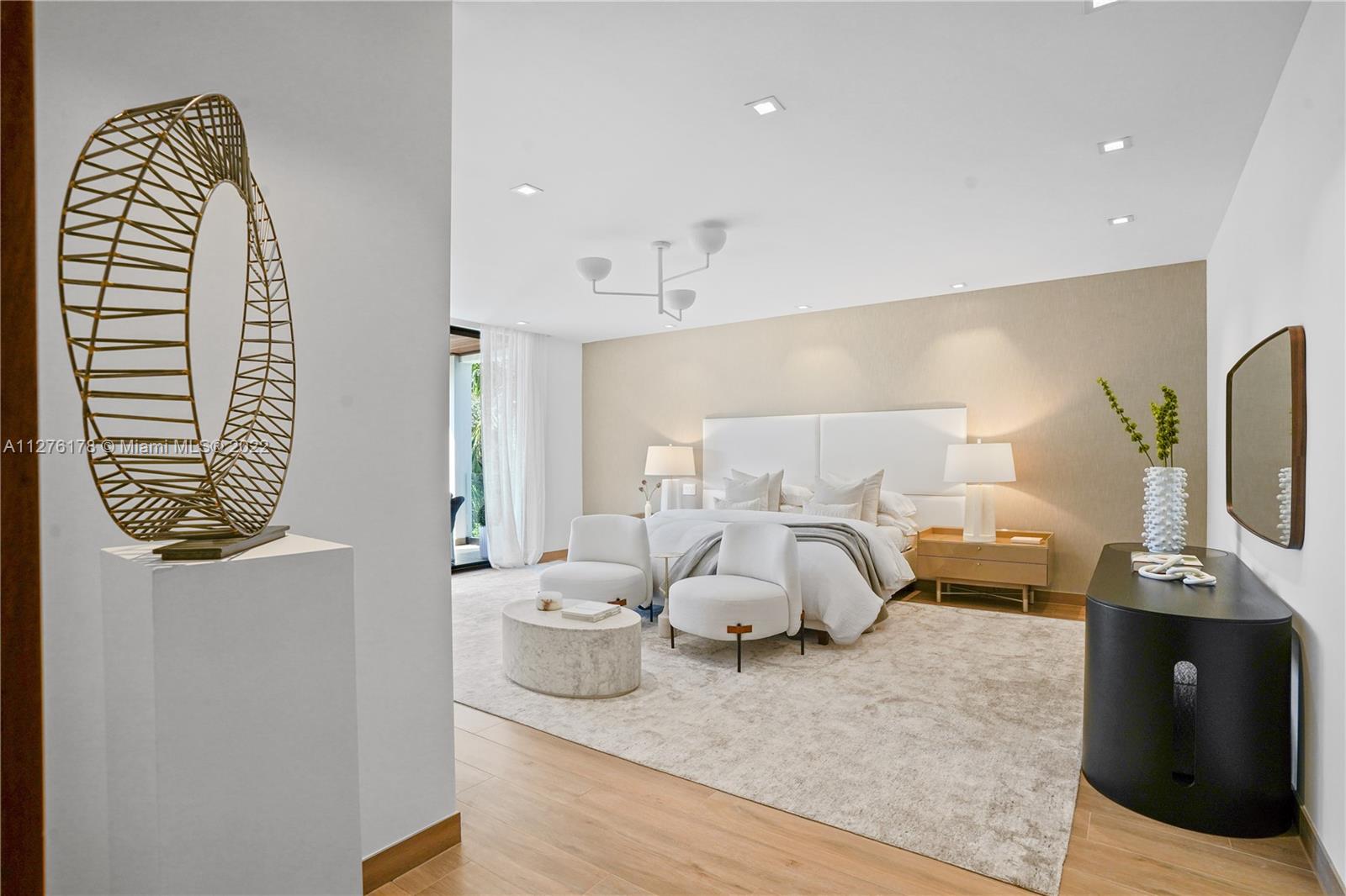 RHODES AMD NEW BISC - Residential