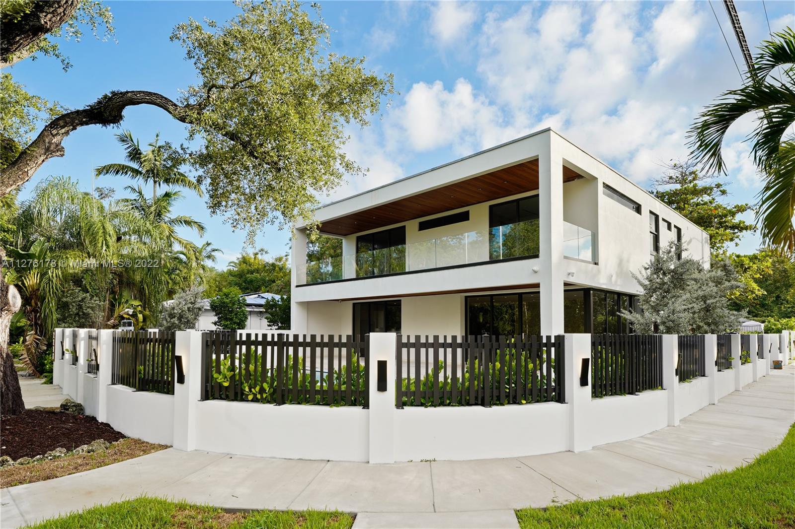 RHODES AMD NEW BISC - Residential