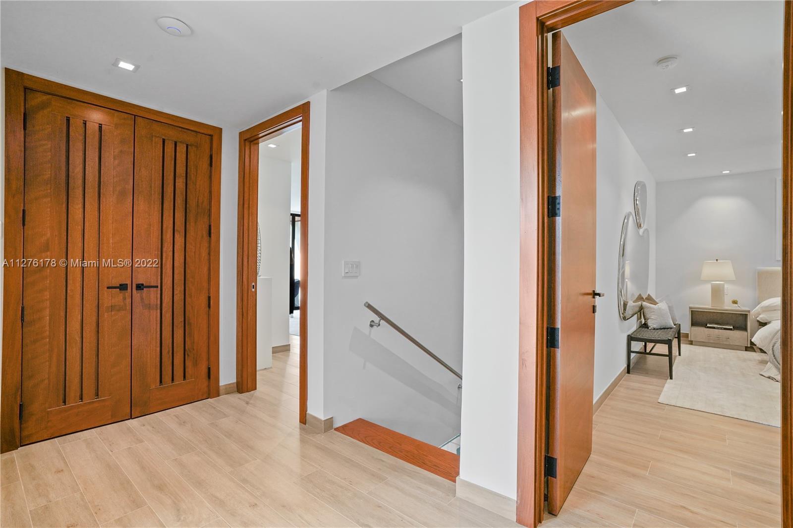 RHODES AMD NEW BISC - Residential