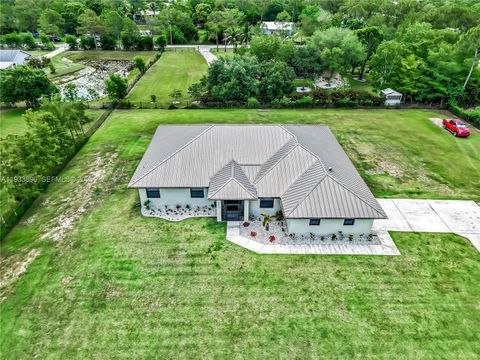 Photo of 16630 N 132nd Ter N, Jupiter, FL 33478 (MLS # A11933896)