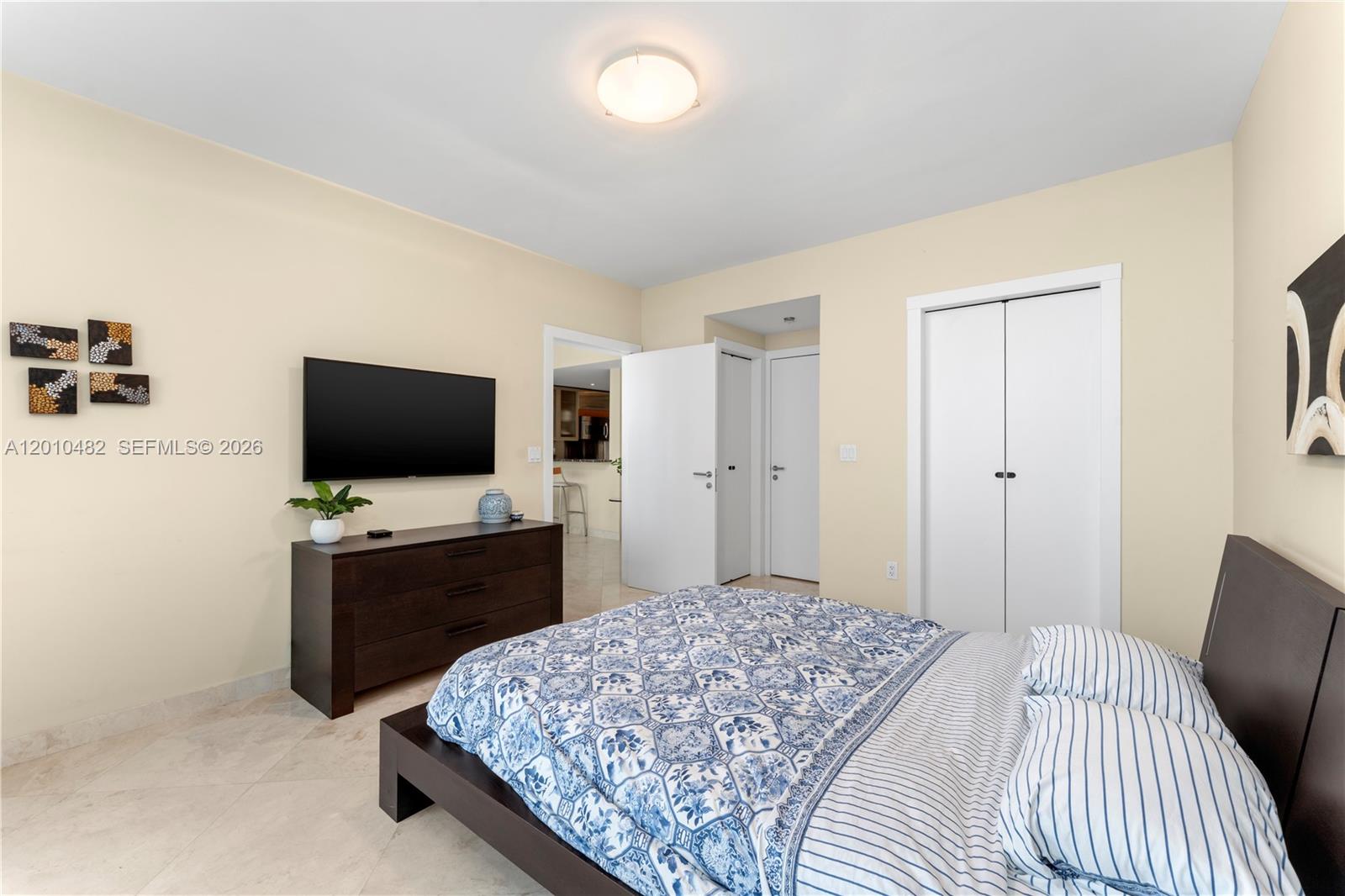 THE BENTLEY BAY CONDO - Residential