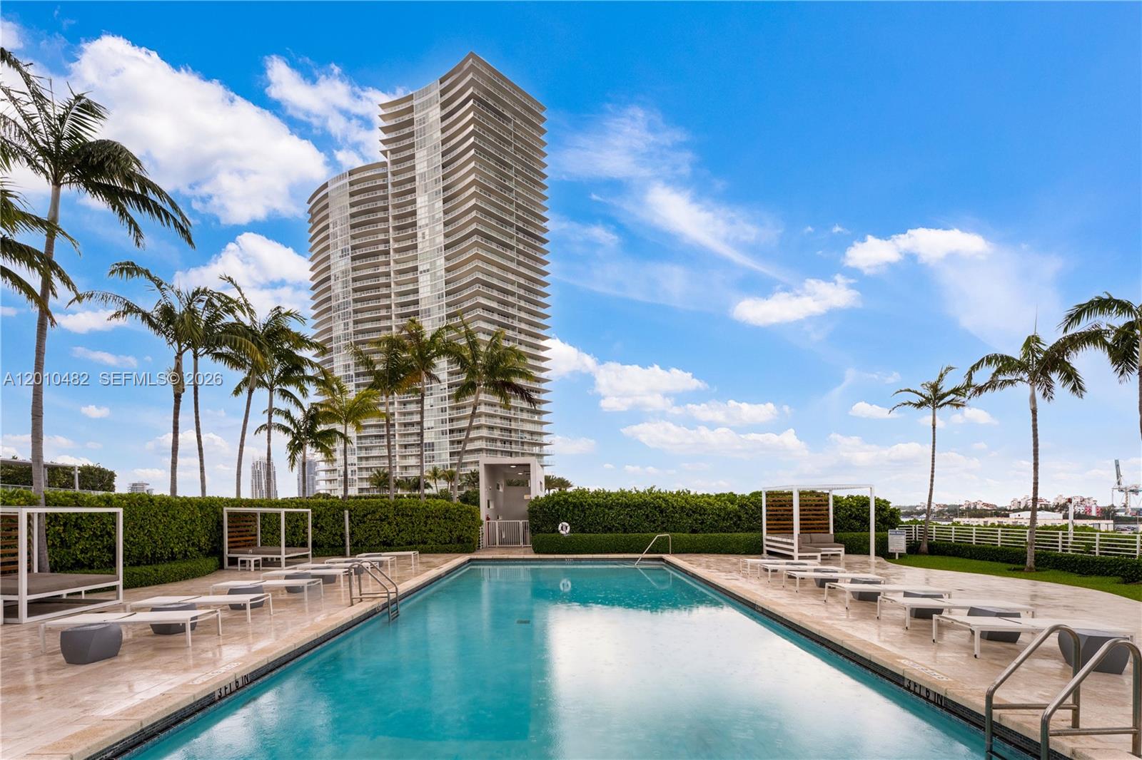THE BENTLEY BAY CONDO - Residential