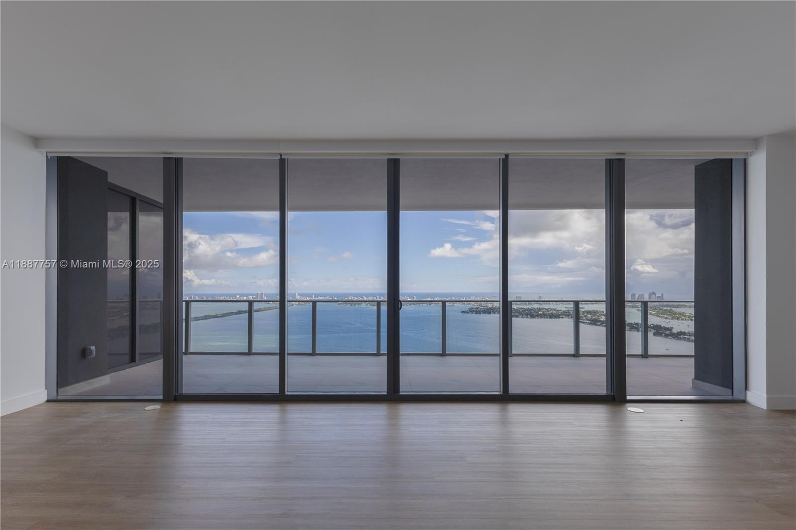 Aria Reserve South Tower - Residential Lease
