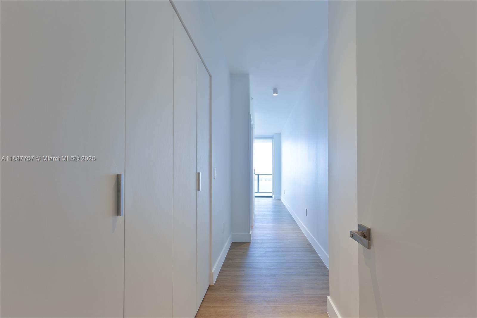 Aria Reserve South Tower - Residential Lease