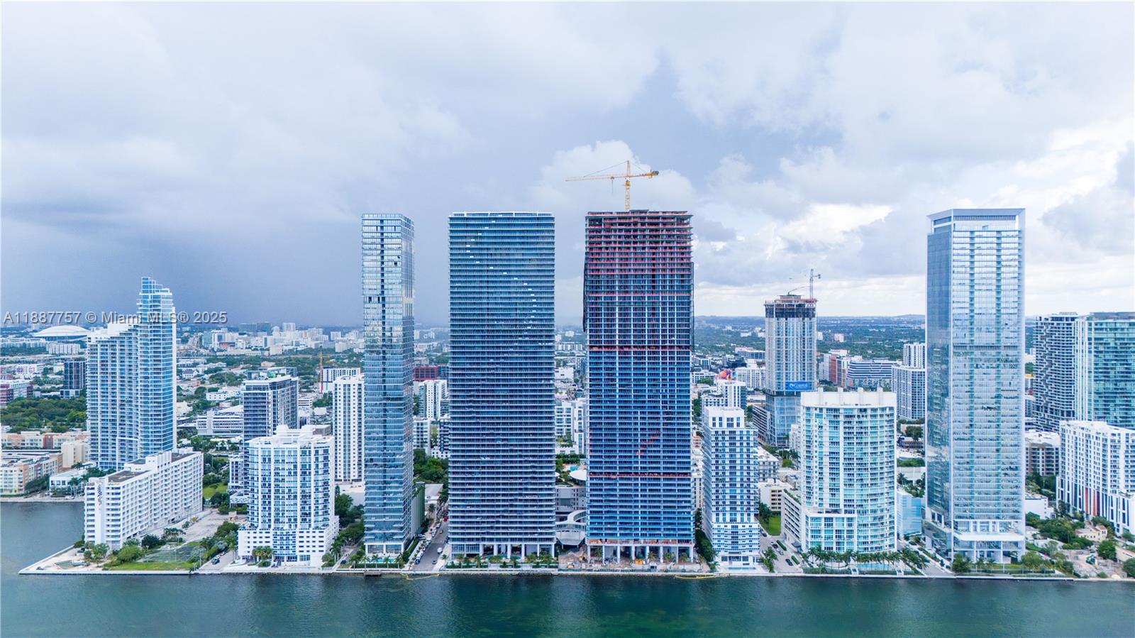 Aria Reserve South Tower - Residential Lease
