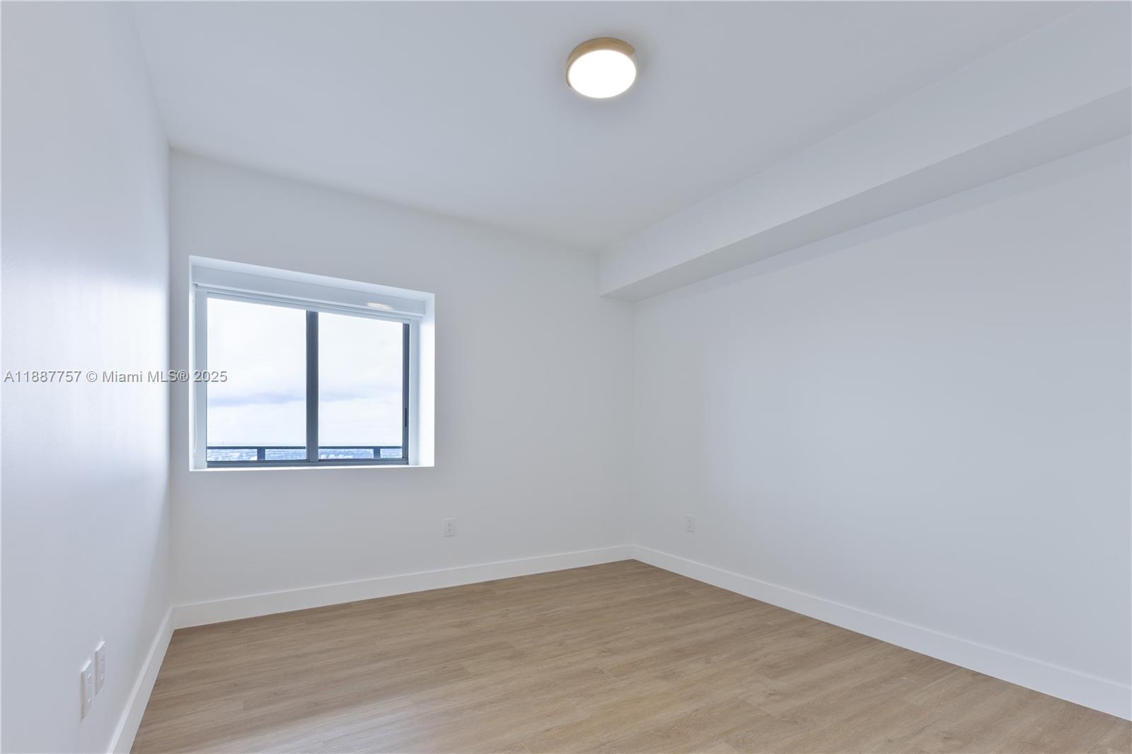 Aria Reserve South Tower - Residential Lease