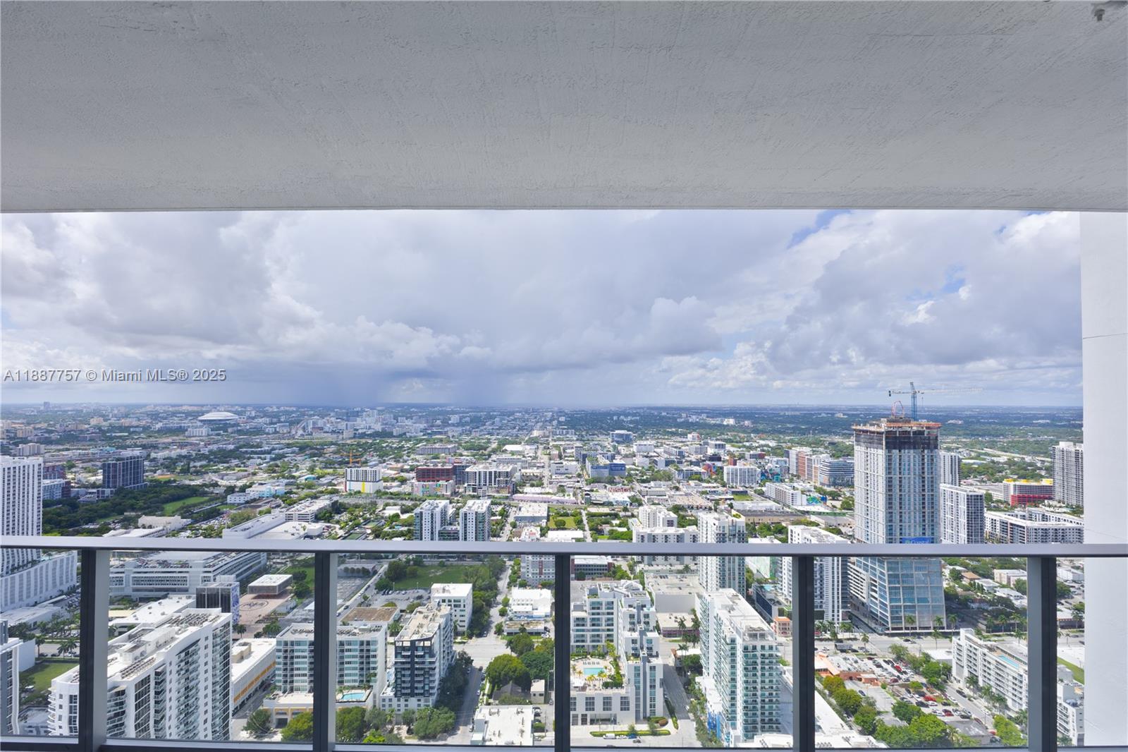 Aria Reserve South Tower - Residential Lease