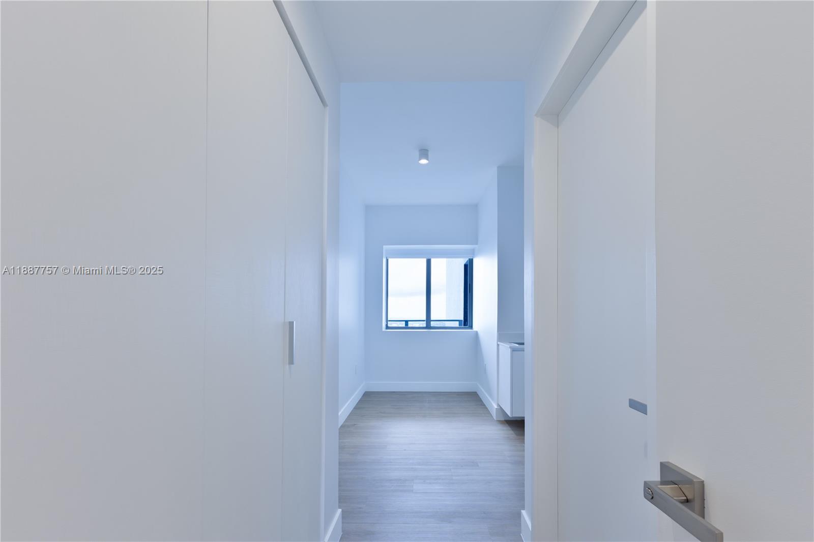 Aria Reserve South Tower - Residential Lease