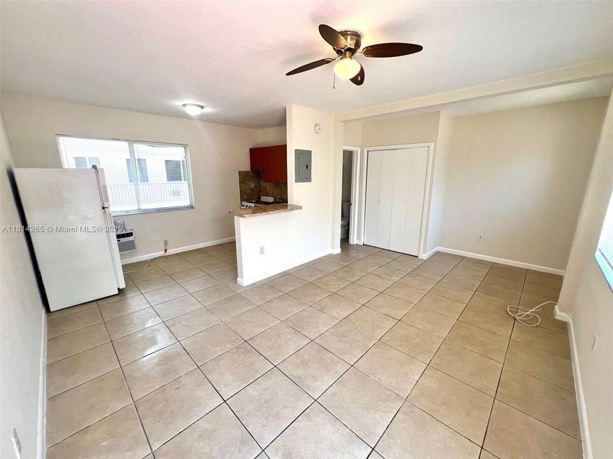 Located east of Biscayne Boulevard in the Upper East Side, this bright, well-maintained studio offers both comfort and convenience. Just minutes from Miami Shores.
