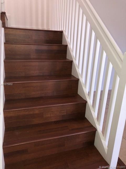 VENETIAN PARC - Residential Lease