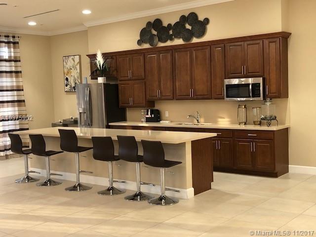 VENETIAN PARC - Residential Lease