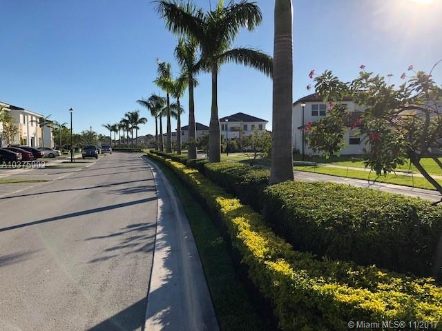 VENETIAN PARC - Residential Lease