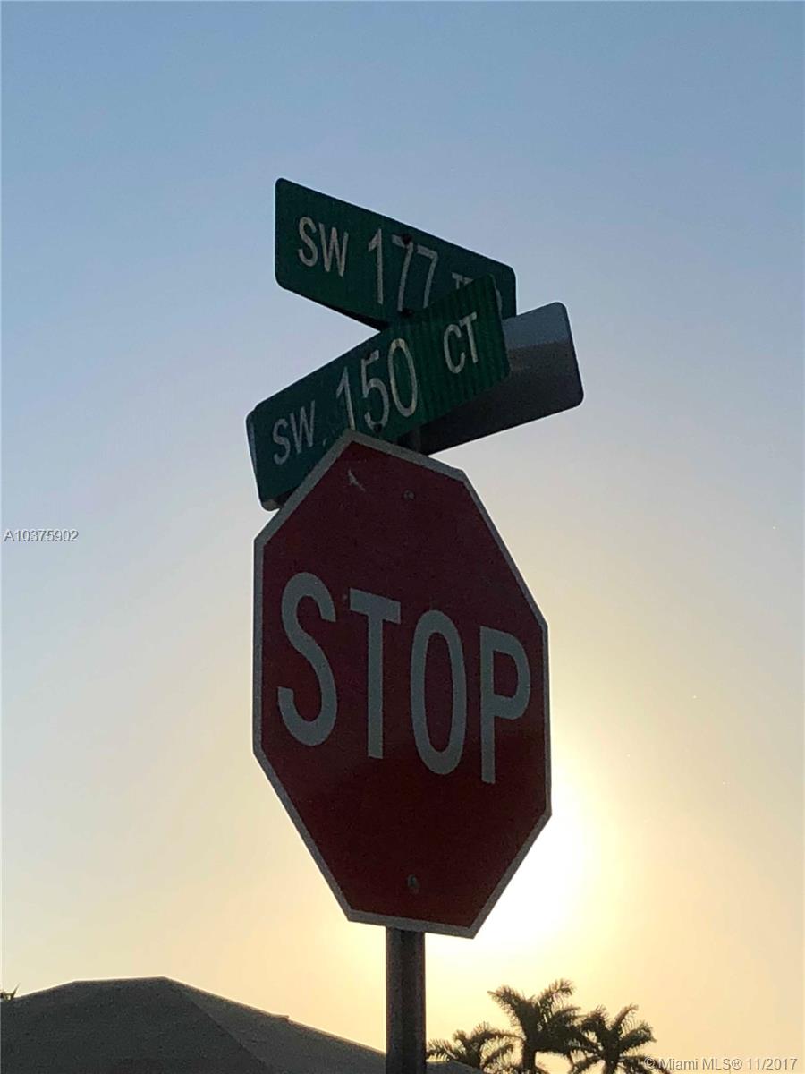 VENETIAN PARC - Residential Lease