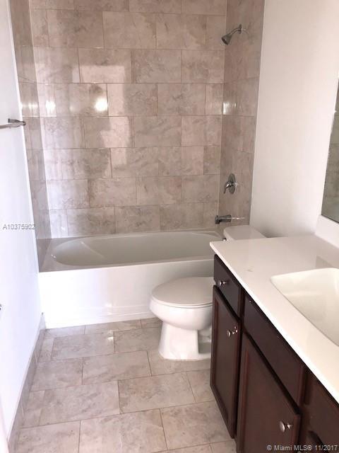 VENETIAN PARC - Residential Lease