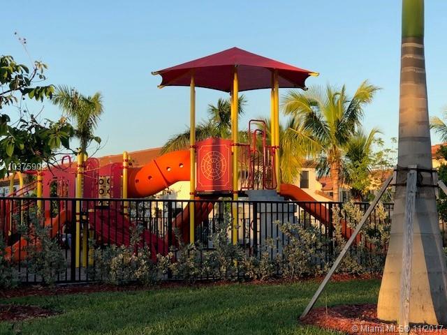 VENETIAN PARC - Residential Lease