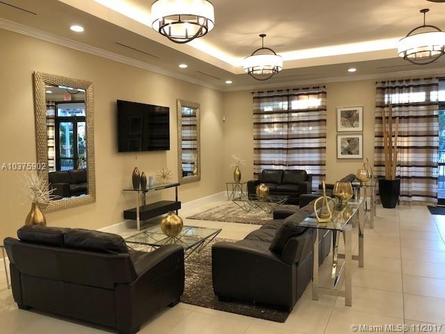 VENETIAN PARC - Residential Lease