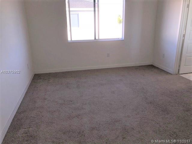 VENETIAN PARC - Residential Lease