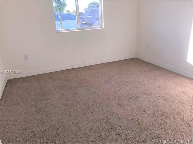 VENETIAN PARC - Residential Lease