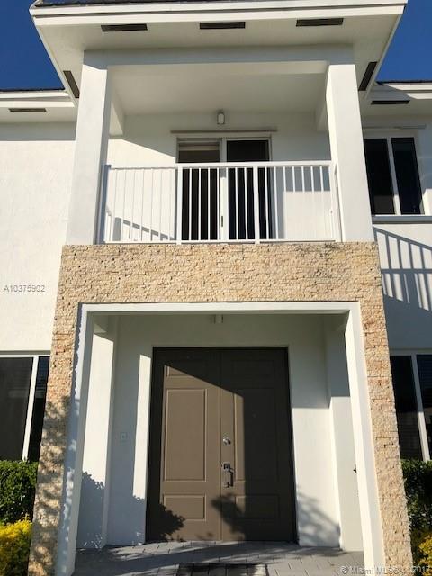 VENETIAN PARC - Residential Lease