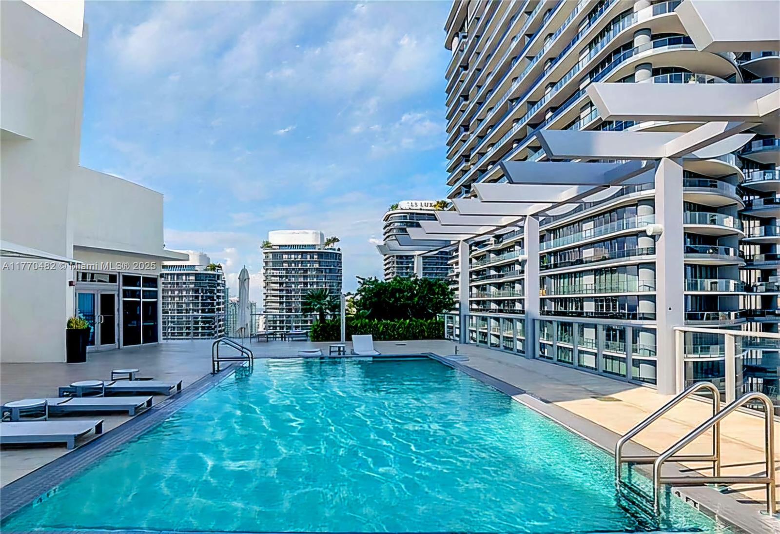 1100 MILLECENTO RESIDENCE - Residential Lease