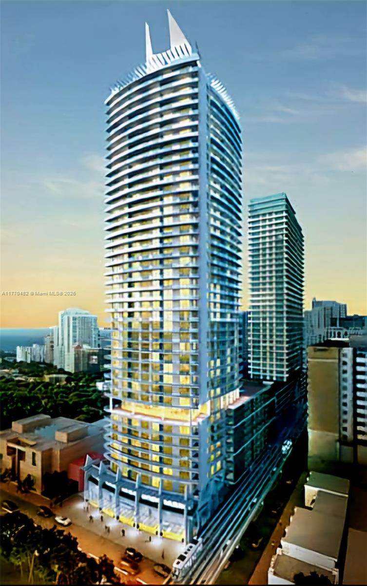 1100 MILLECENTO RESIDENCE - Residential Lease