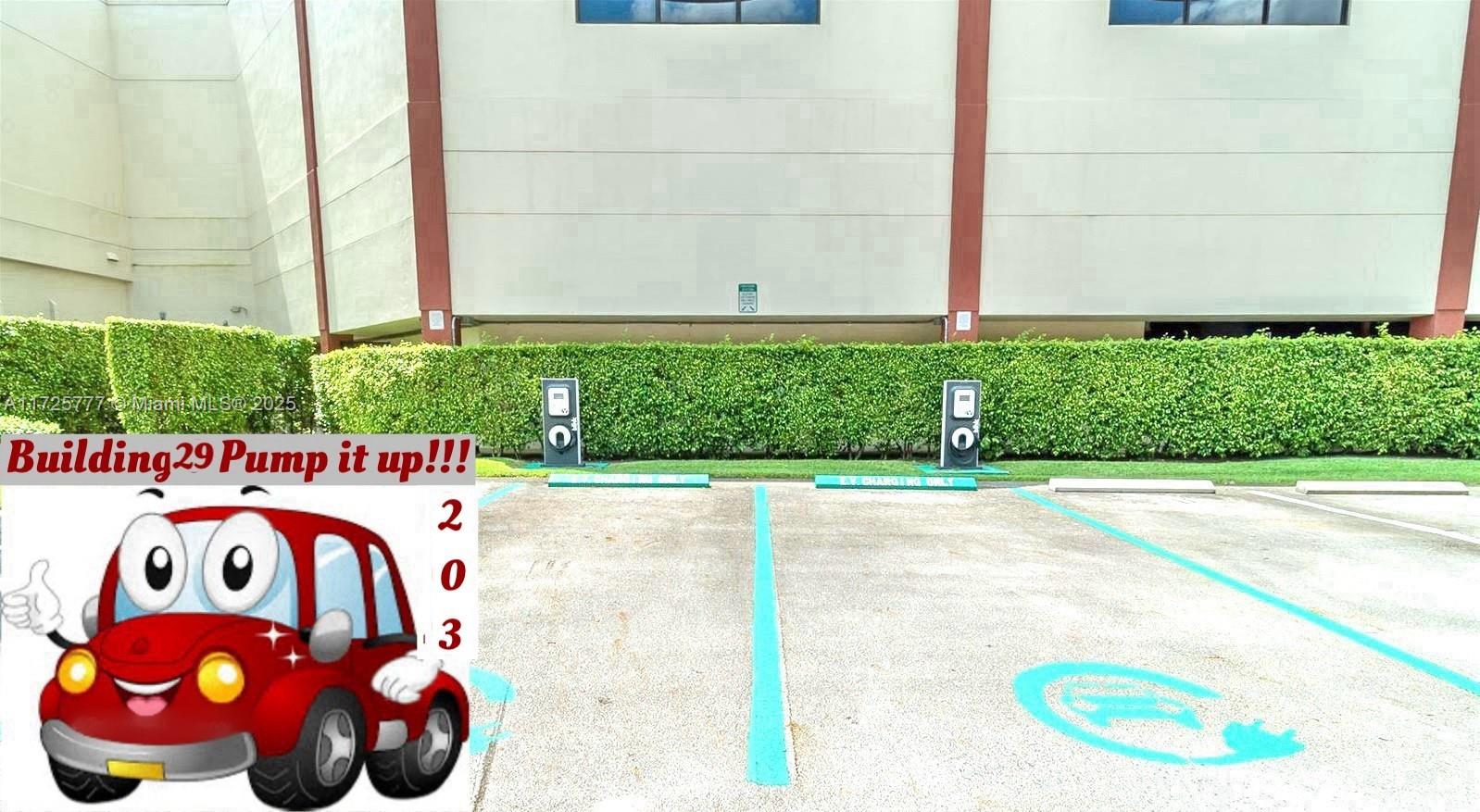 HOLLYBROOK GOLF & TENNIS - Residential