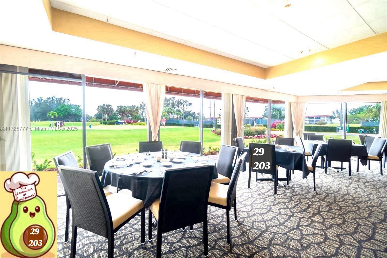 HOLLYBROOK GOLF & TENNIS - Residential