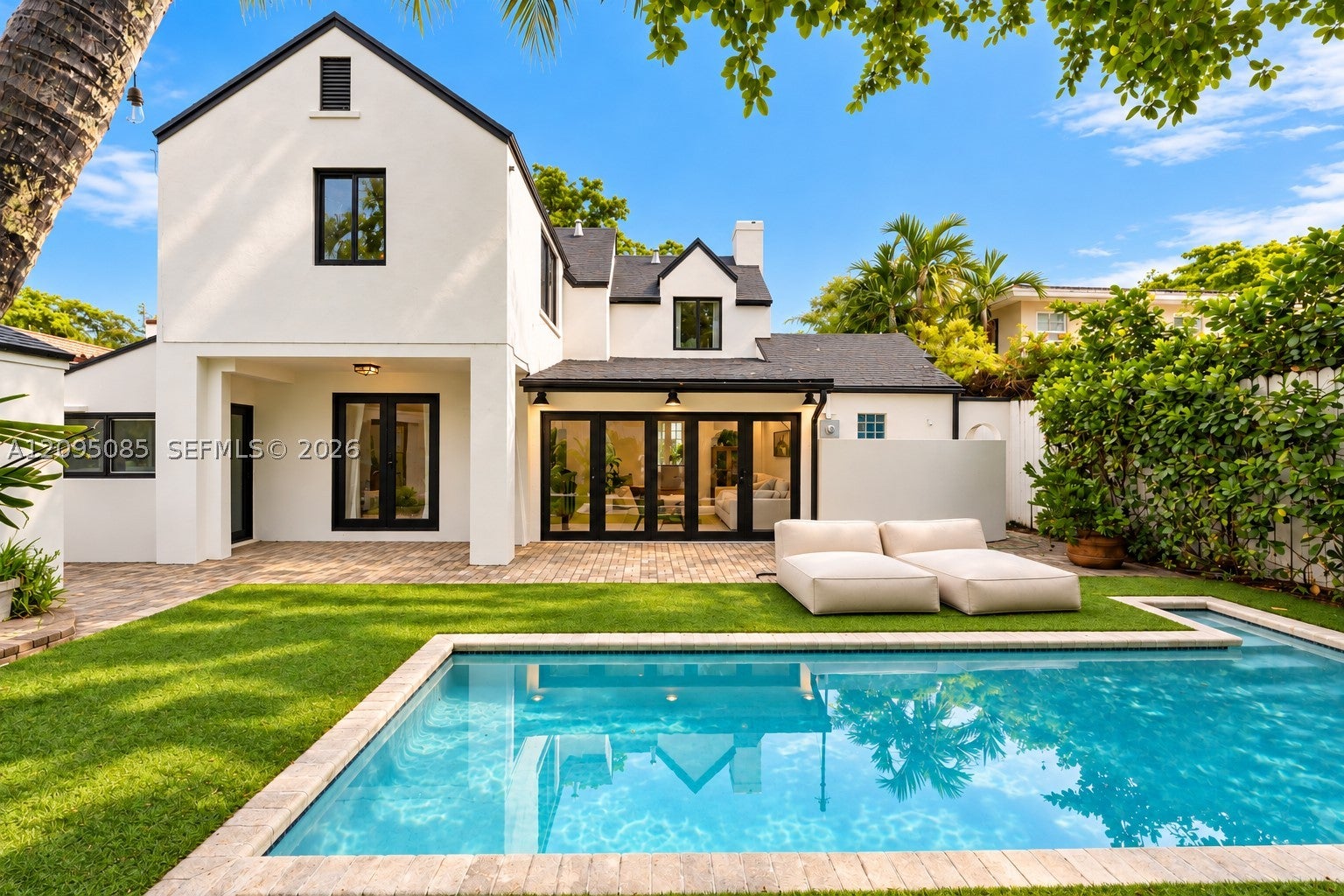 467 NE 55th Ter, Miami, FL, 33137/$2,895,000 1 467 NE 55th Ter