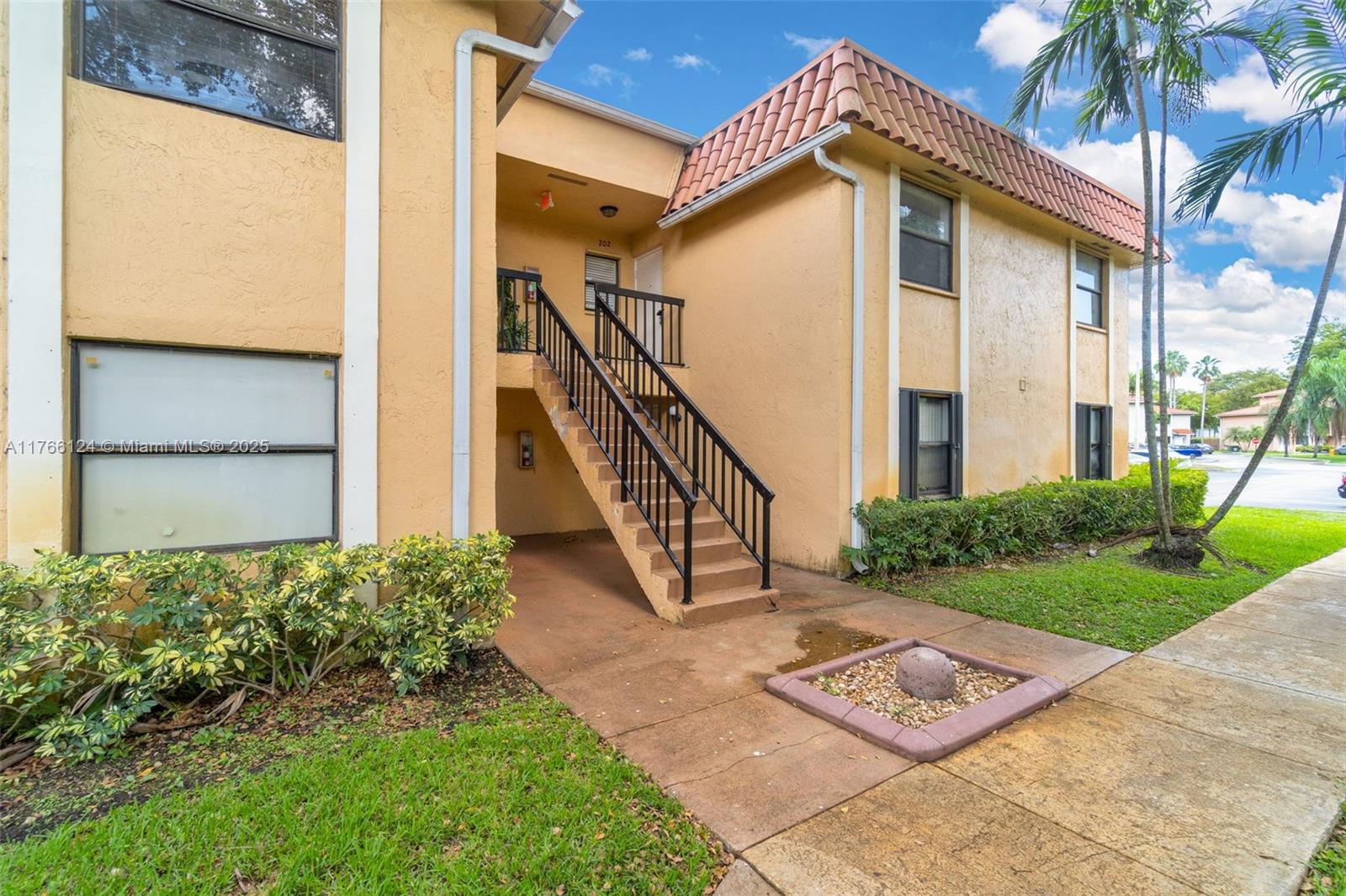 Rental Property at 9728 Hammocks Blvd 202-27, Miami, Broward County, Florida - Bedrooms: 3 
Bathrooms: 2  - $2,700 MO.