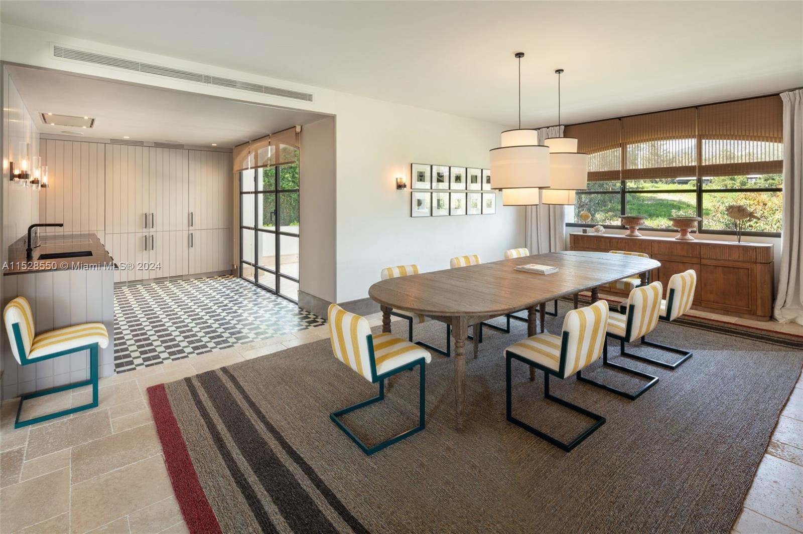 Sierra Blanca mountain - Residential