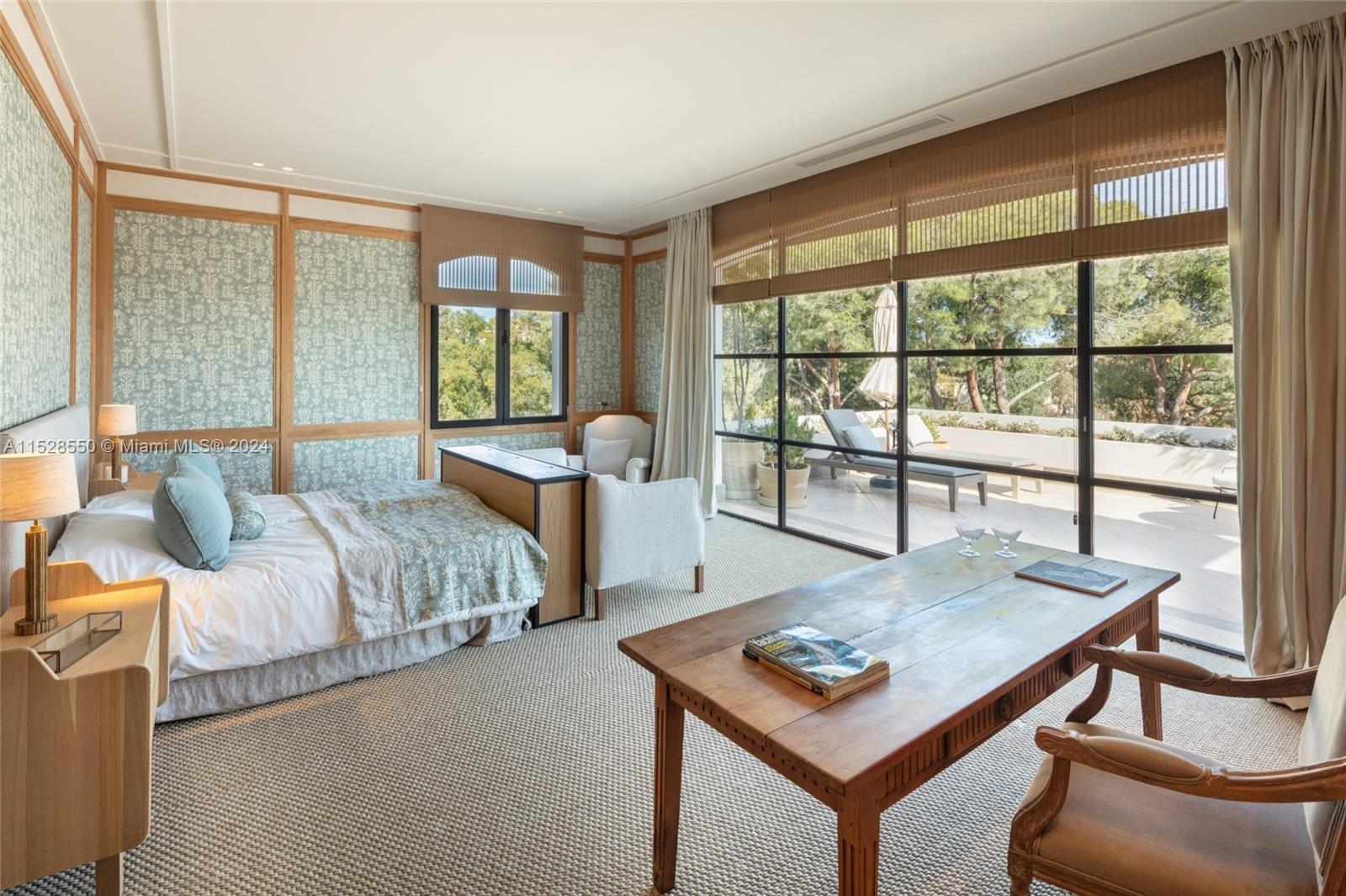 Sierra Blanca mountain - Residential