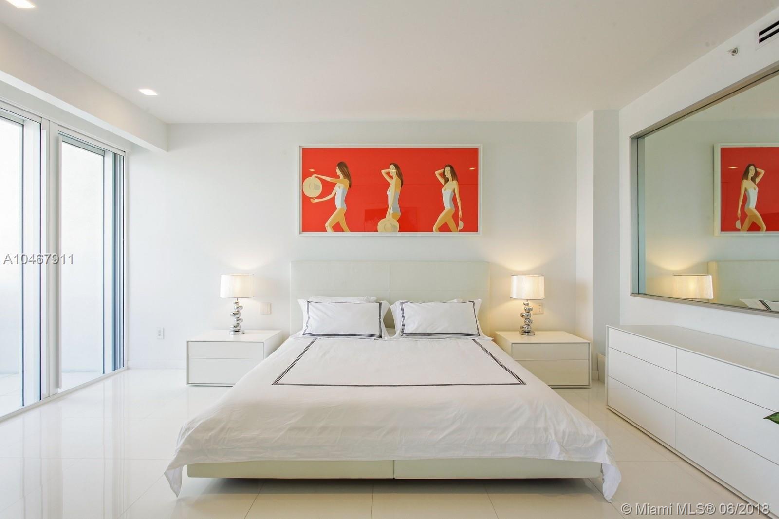 MAJESTIC TOWER - Residential