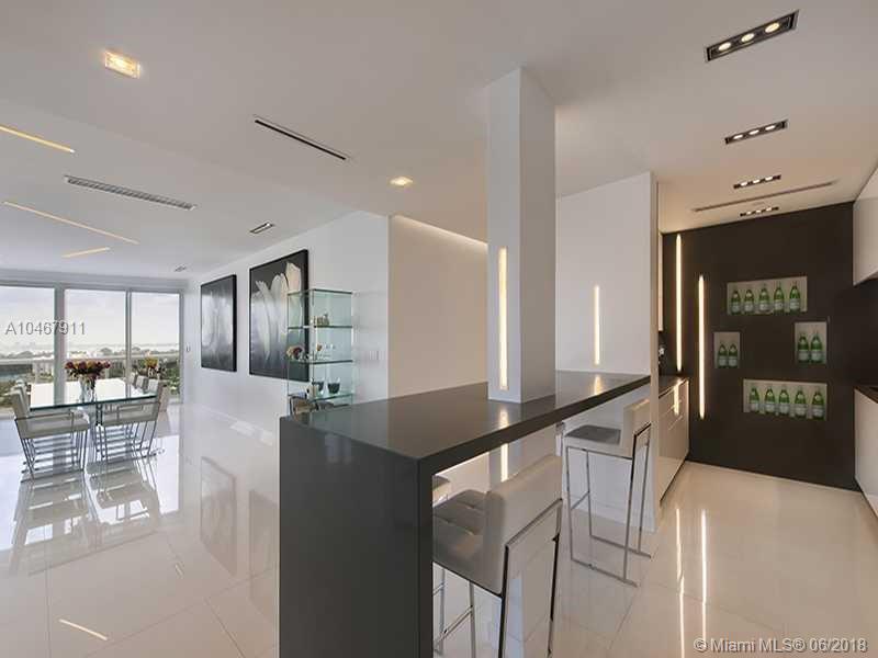 MAJESTIC TOWER - Residential