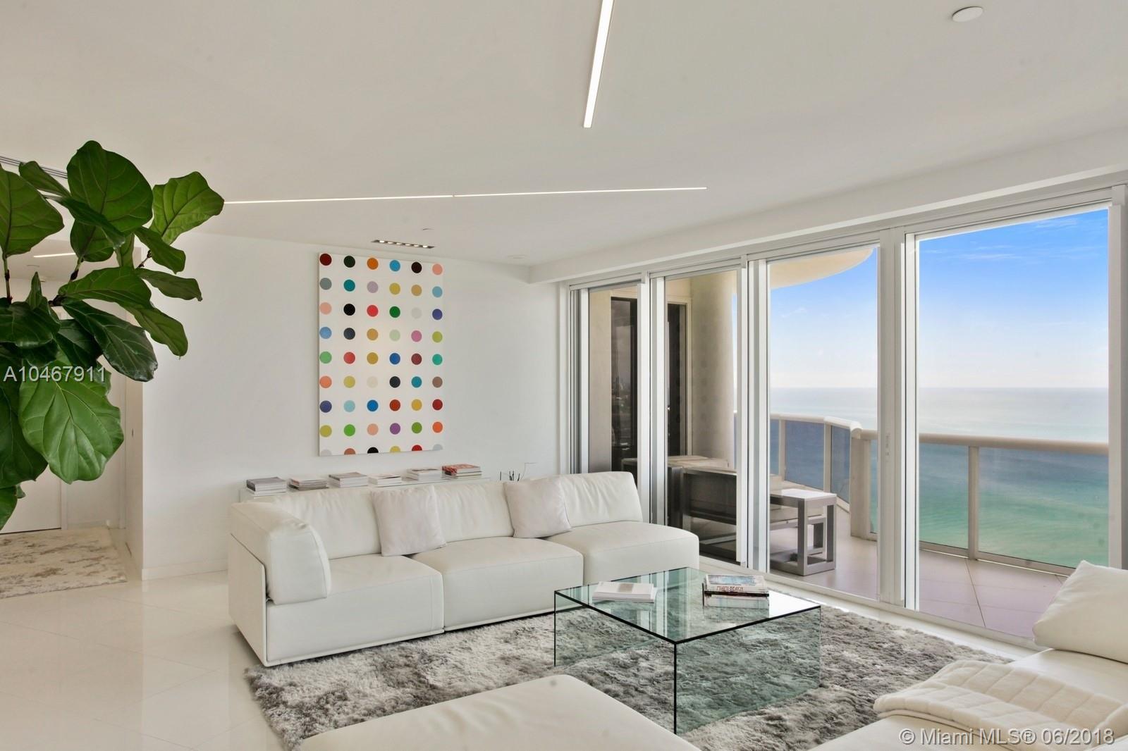 MAJESTIC TOWER - Residential