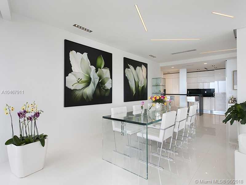 MAJESTIC TOWER - Residential