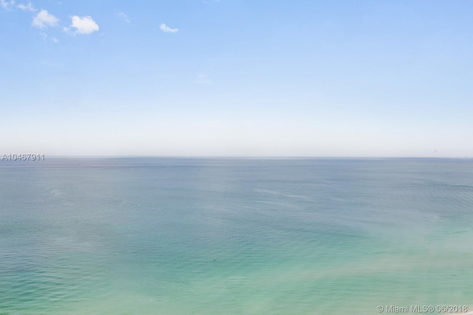 MAJESTIC TOWER - Residential