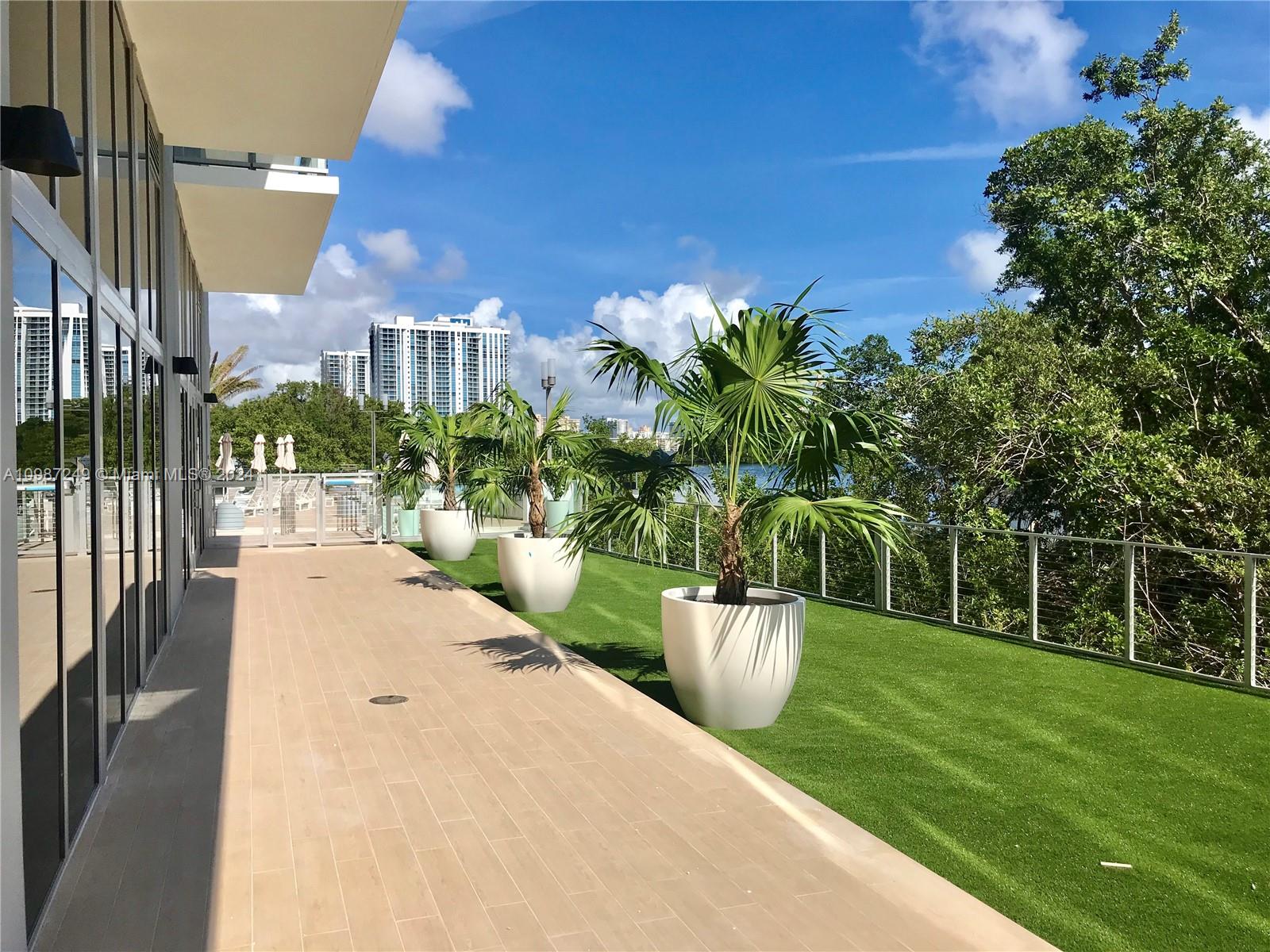 Photo 35 of 36 of 16385 Biscayne Blvd. 2701 condo