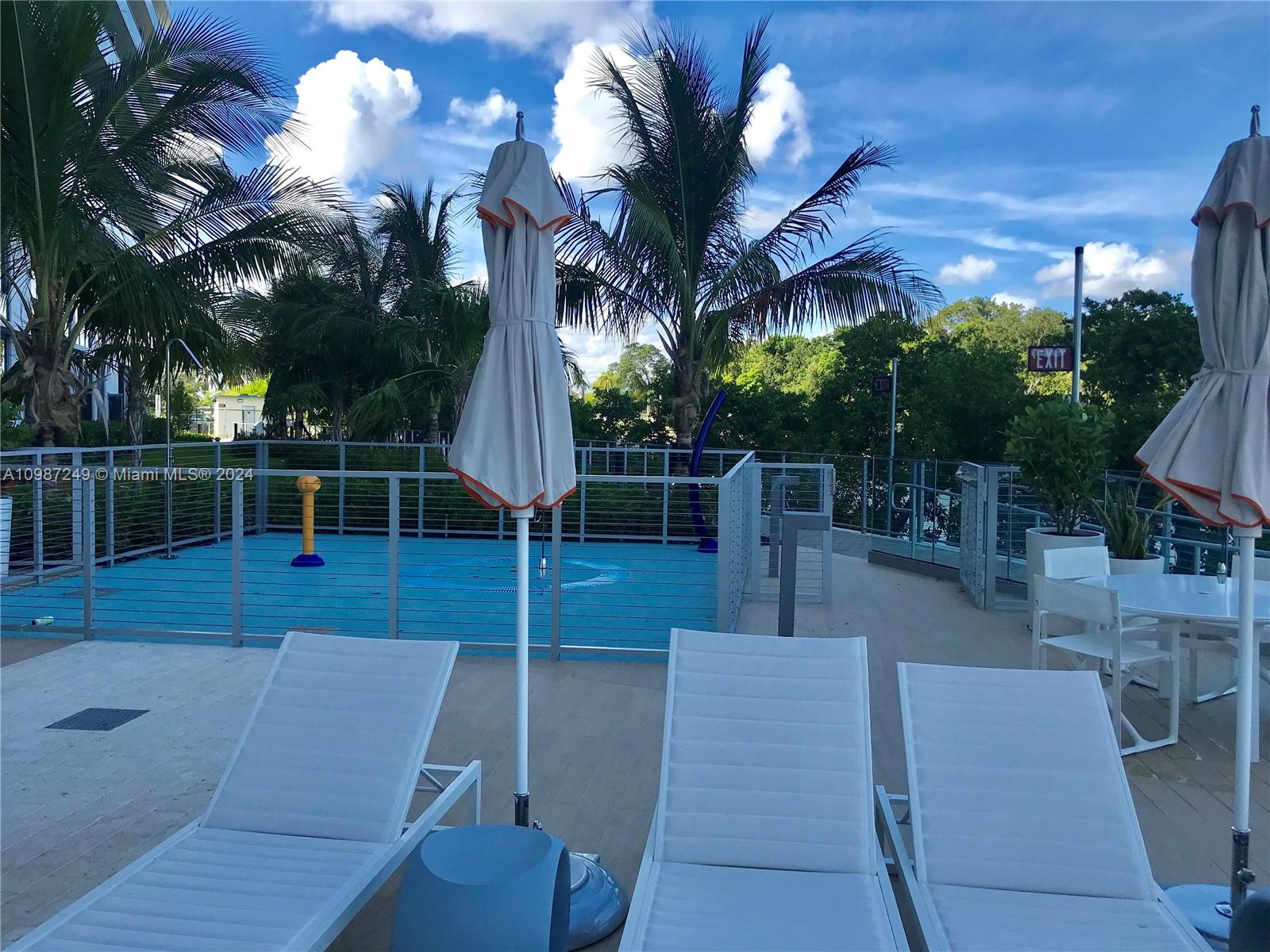 Photo 12 of 36 of 16385 Biscayne Blvd. 2701 condo