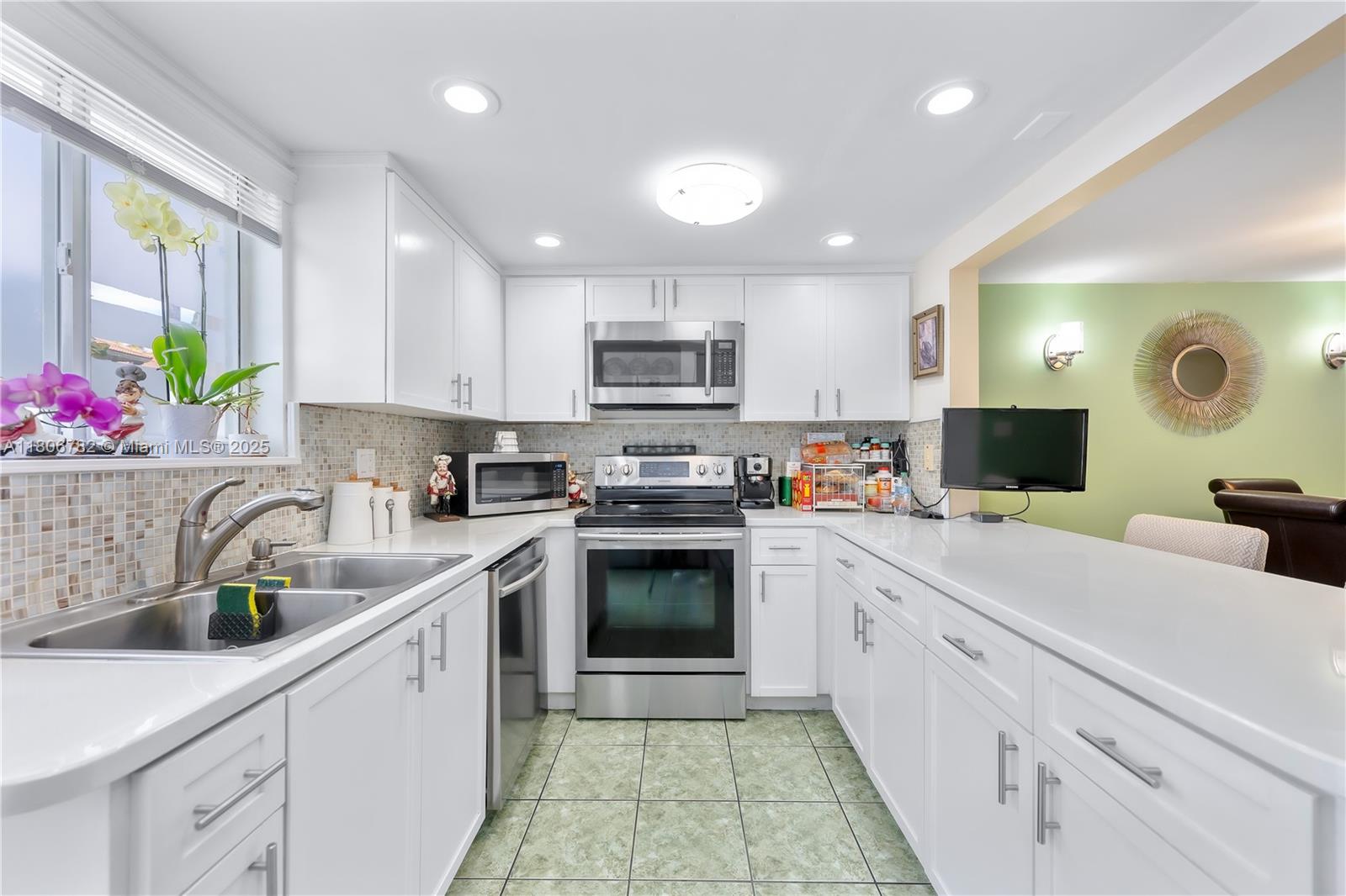 451 NW 82nd Ave 805