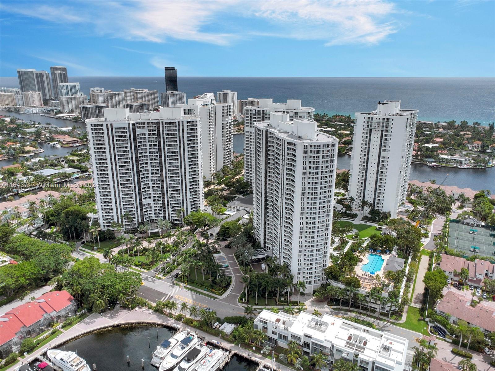 NORTH TOWER AT THE POINT - Residential