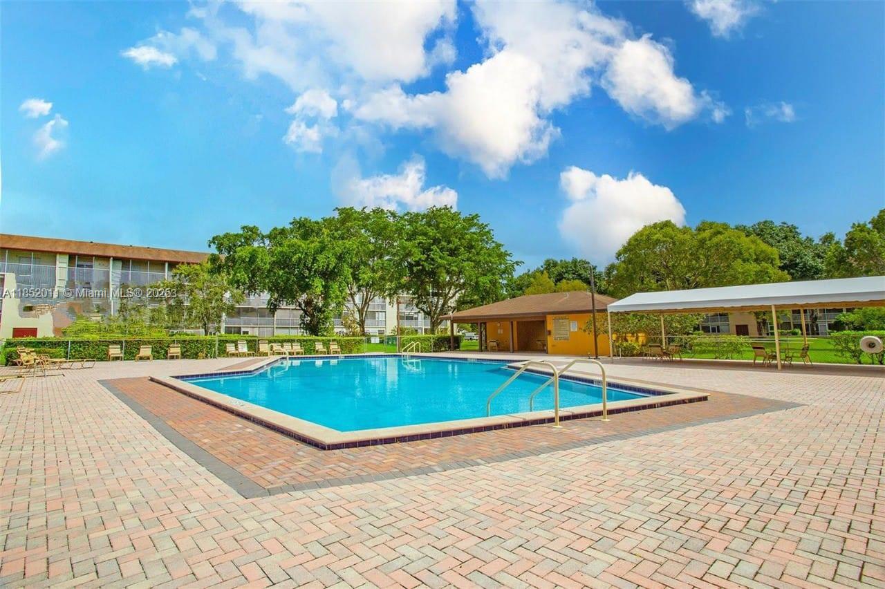 KINGSLEY AT CENTURY VILLA - Residential Lease