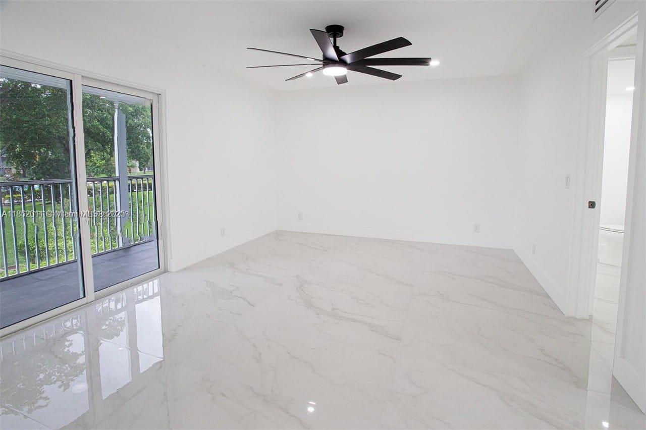 KINGSLEY AT CENTURY VILLA - Residential Lease