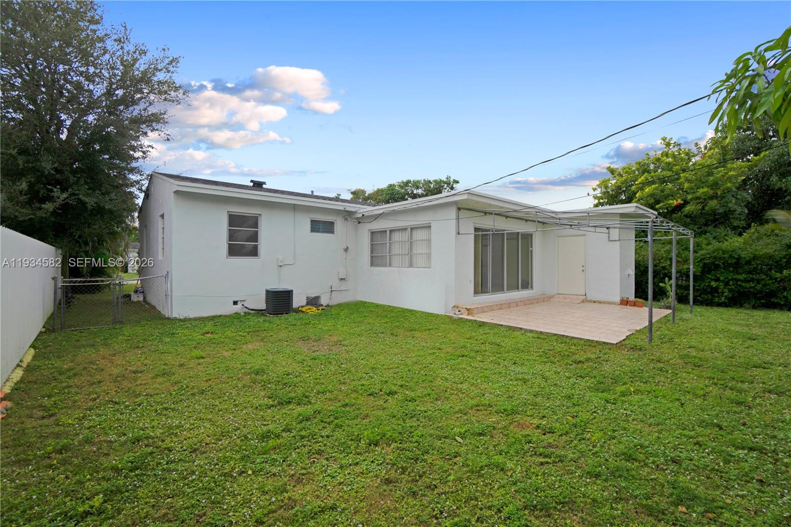 BREEZY HEIGHTS 1ST ADDN - Residential