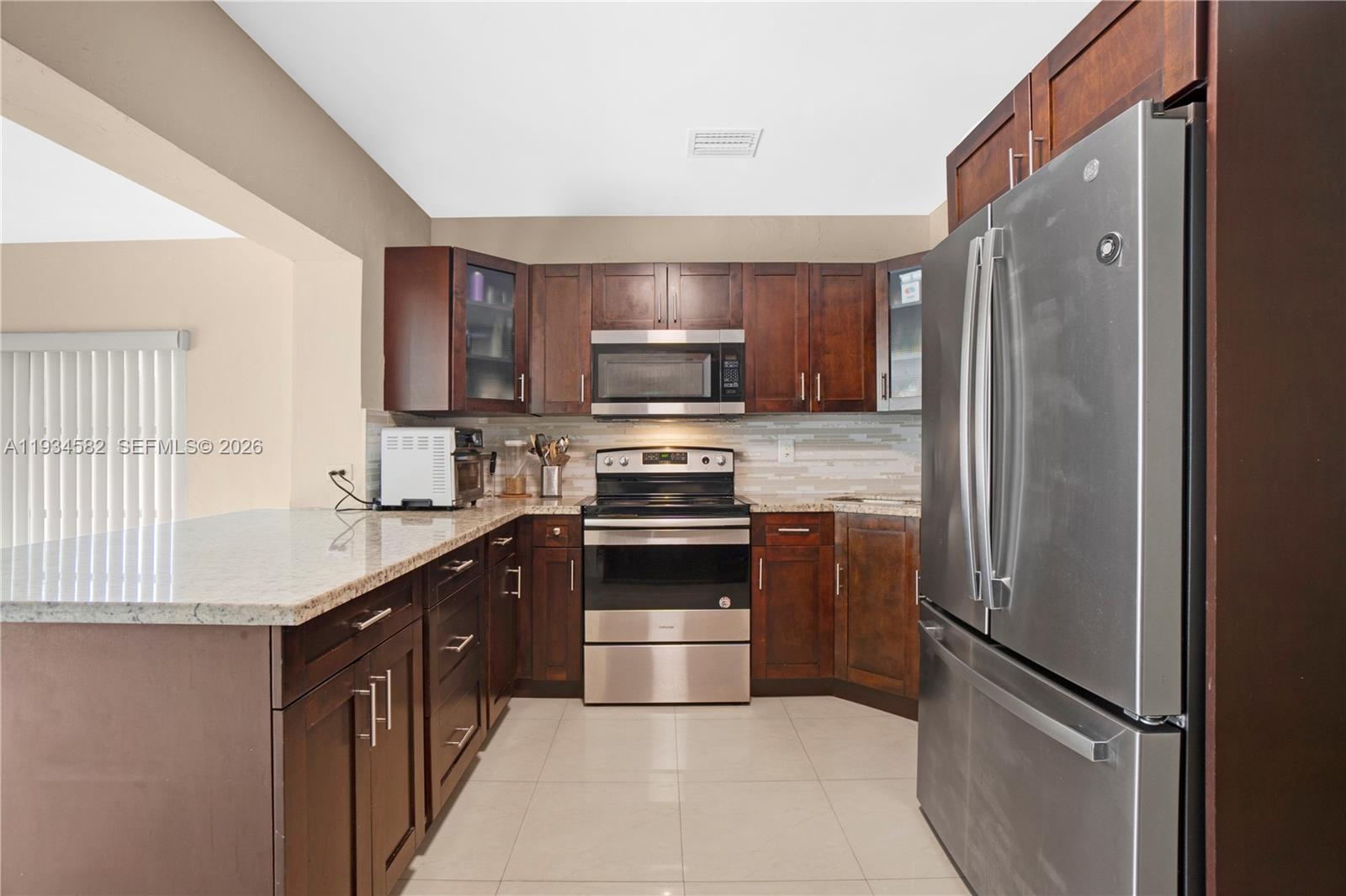 BREEZY HEIGHTS 1ST ADDN - Residential