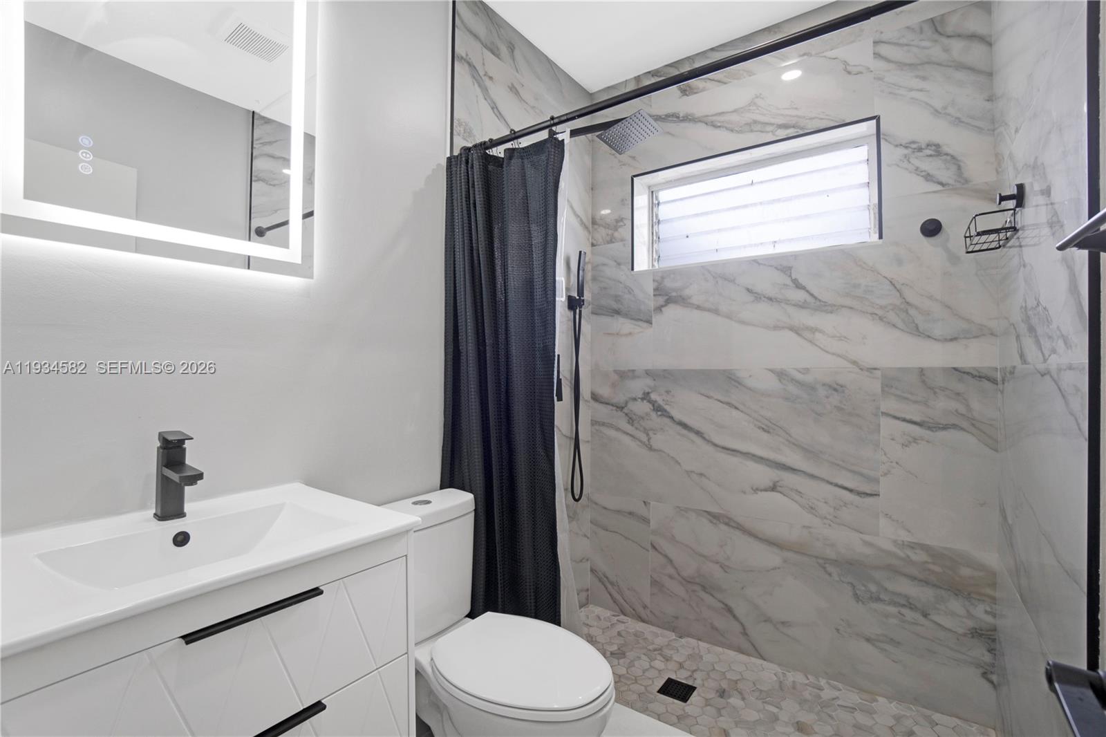 BREEZY HEIGHTS 1ST ADDN - Residential