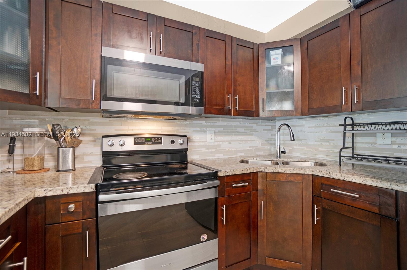 BREEZY HEIGHTS 1ST ADDN - Residential