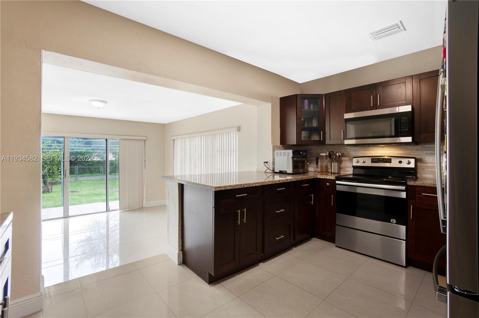 BREEZY HEIGHTS 1ST ADDN - Residential