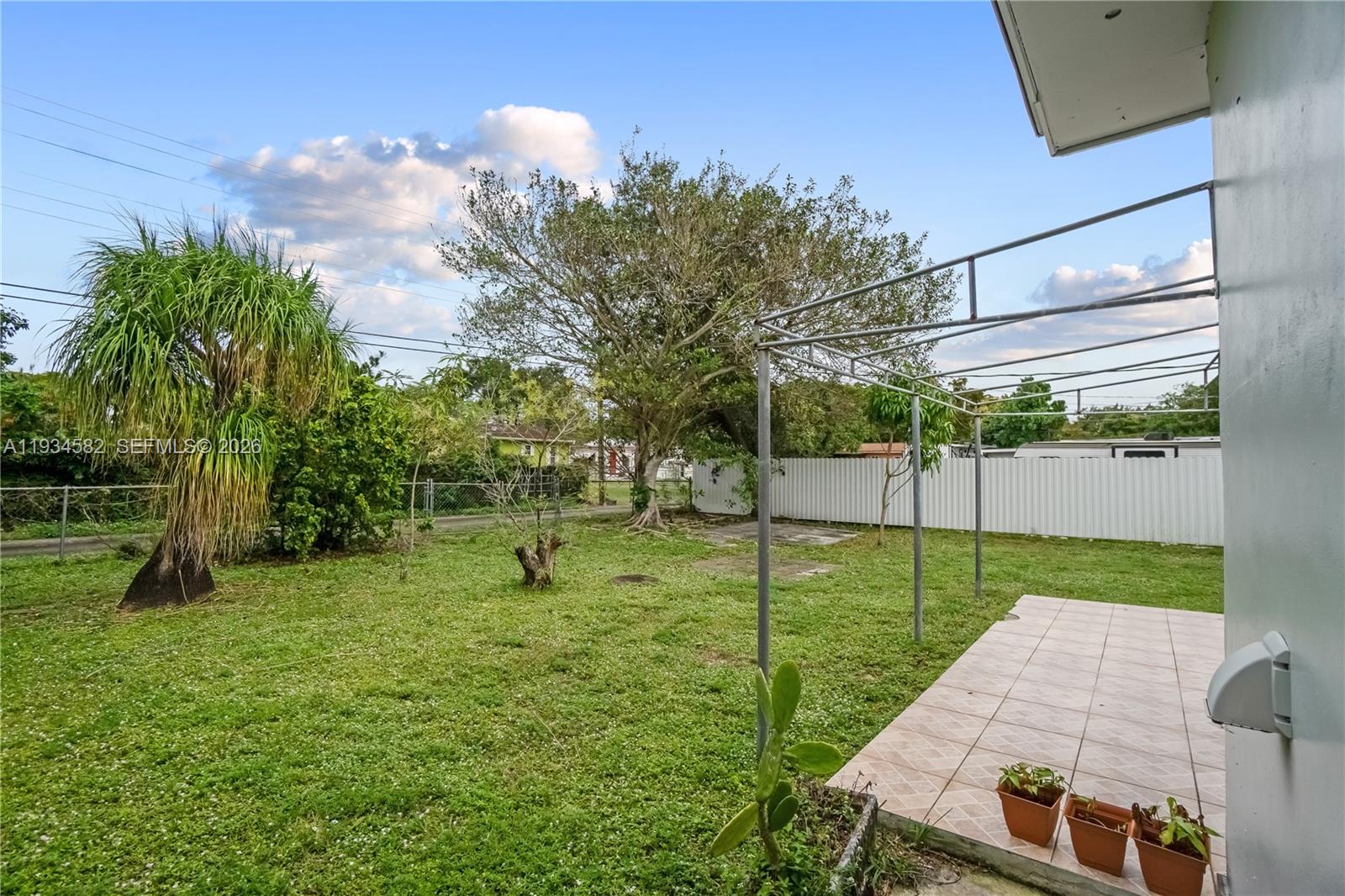 BREEZY HEIGHTS 1ST ADDN - Residential