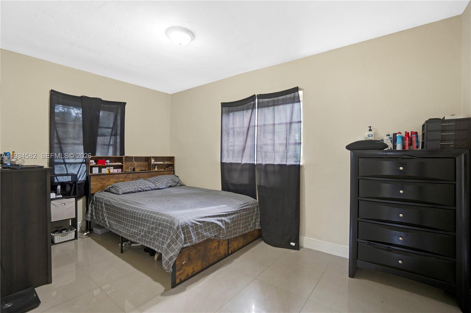 BREEZY HEIGHTS 1ST ADDN - Residential